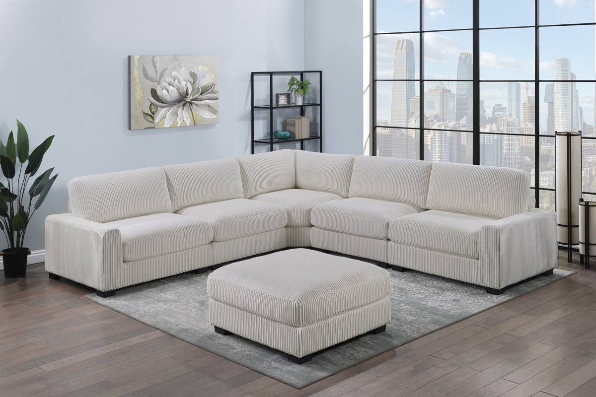 Large Cream sectional w/ ottoman