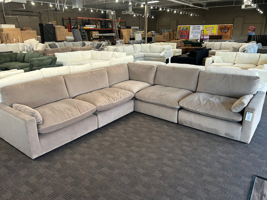 Sophie modular Cloud sectional